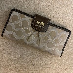 Coach wallet